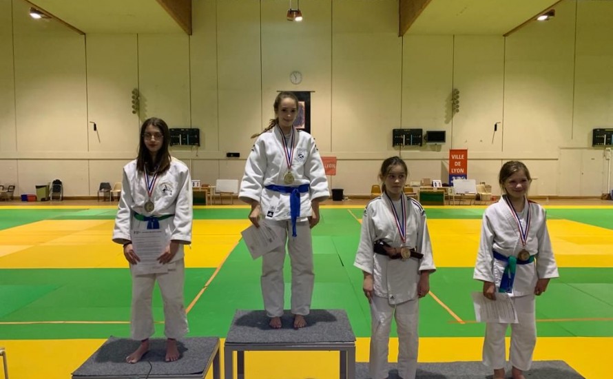 Championnat du Rhône Minimes  Alice 1ere